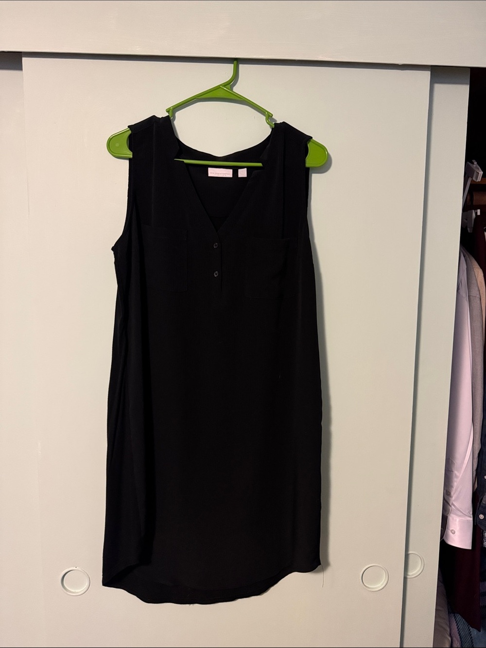 New York & Company Sleeveless Black V-Neck Dress